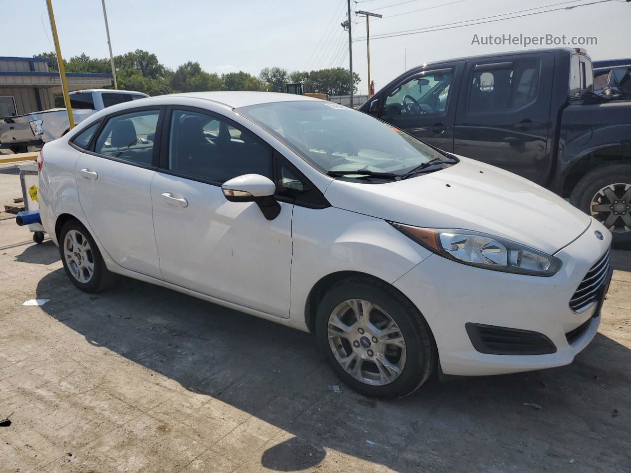 2015 Ford Fiesta Se White vin: 3FADP4BJ5FM204427