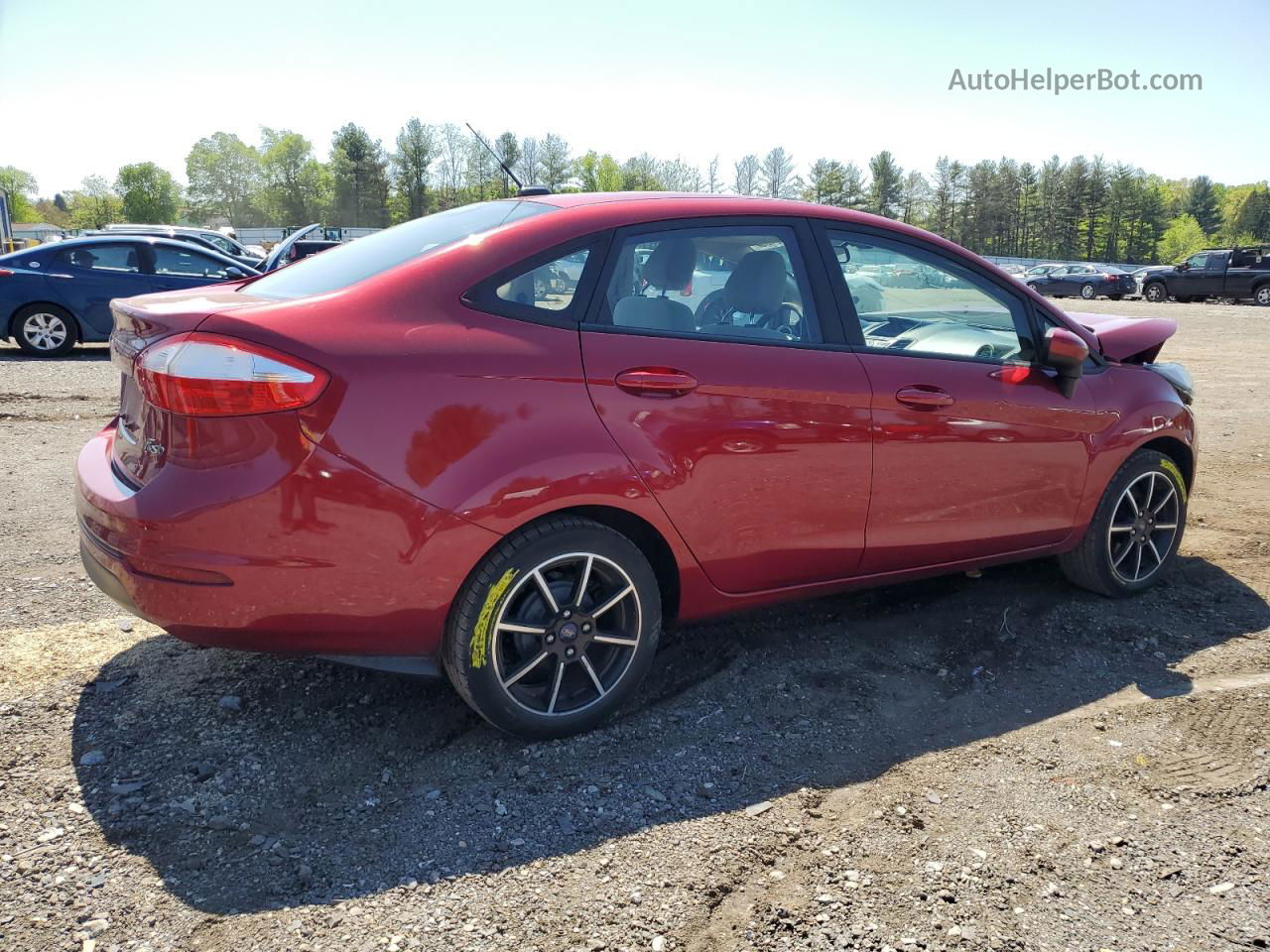 2017 Ford Fiesta Se Красный vin: 3FADP4BJ5HM105089