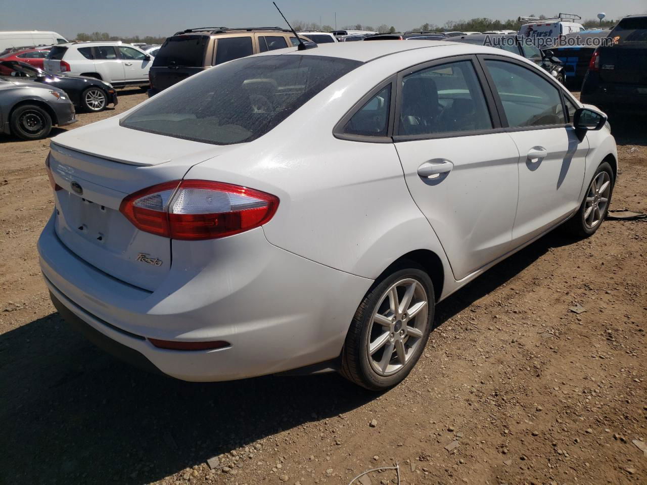 2019 Ford Fiesta Se White vin: 3FADP4BJ5KM137693