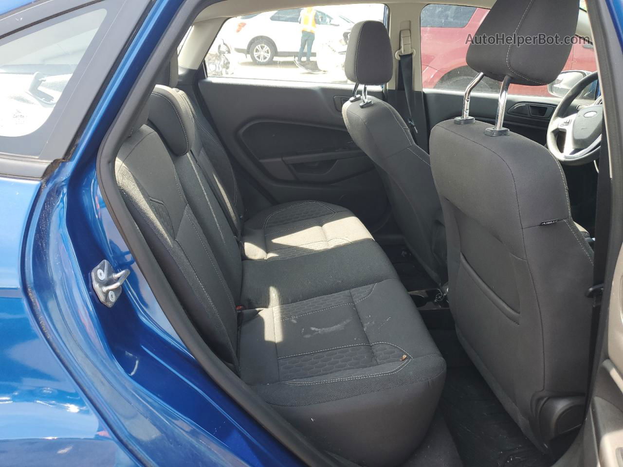 2019 Ford Fiesta Se Blue vin: 3FADP4BJ5KM162741