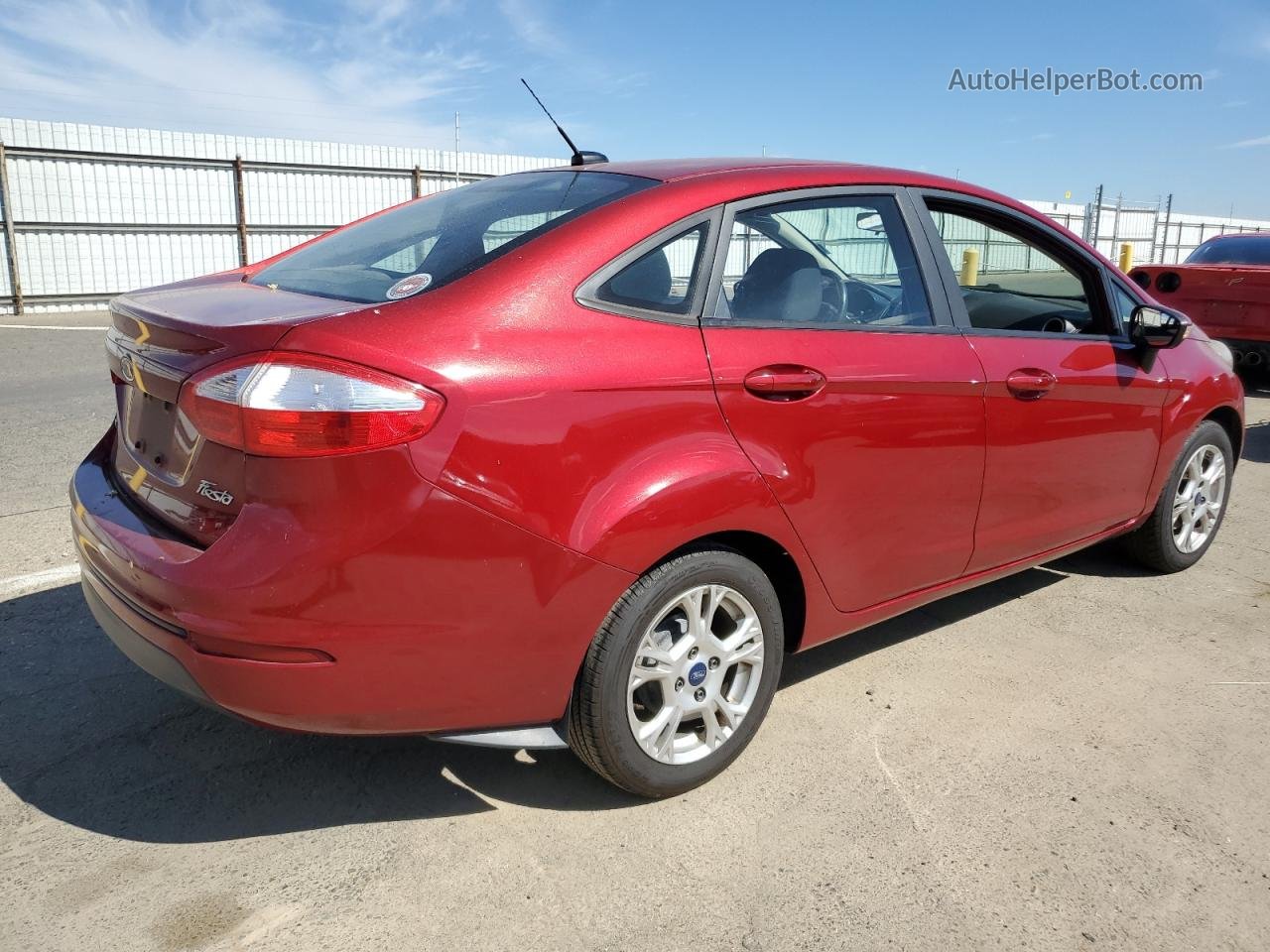 2015 Ford Fiesta Se Красный vin: 3FADP4BJ6FM159143