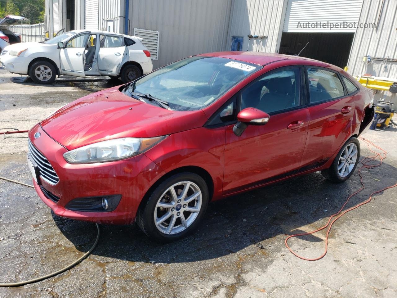 2015 Ford Fiesta Se Red vin: 3FADP4BJ6FM160017
