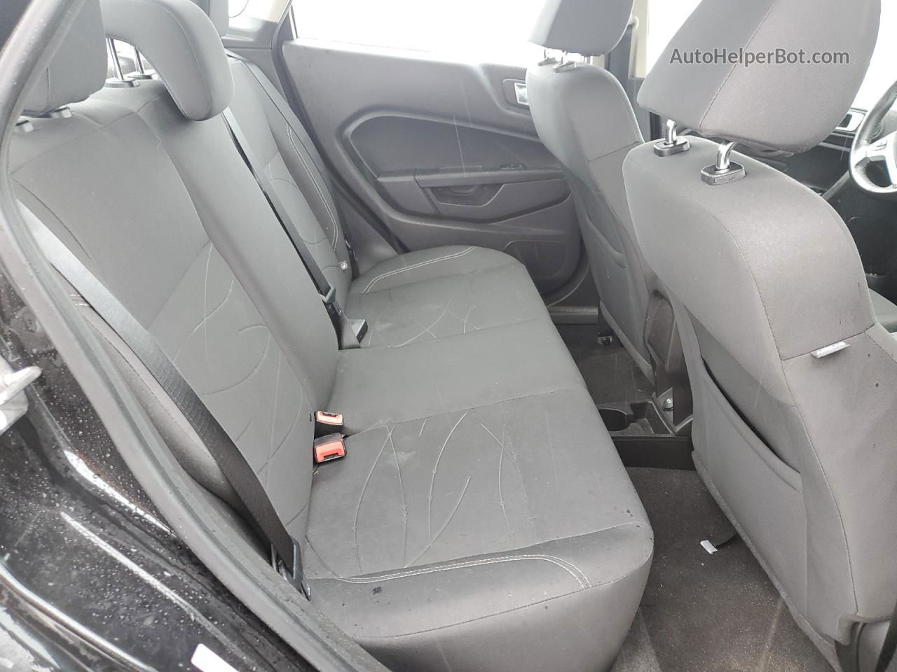 2015 Ford Fiesta Se Черный vin: 3FADP4BJ6FM181594