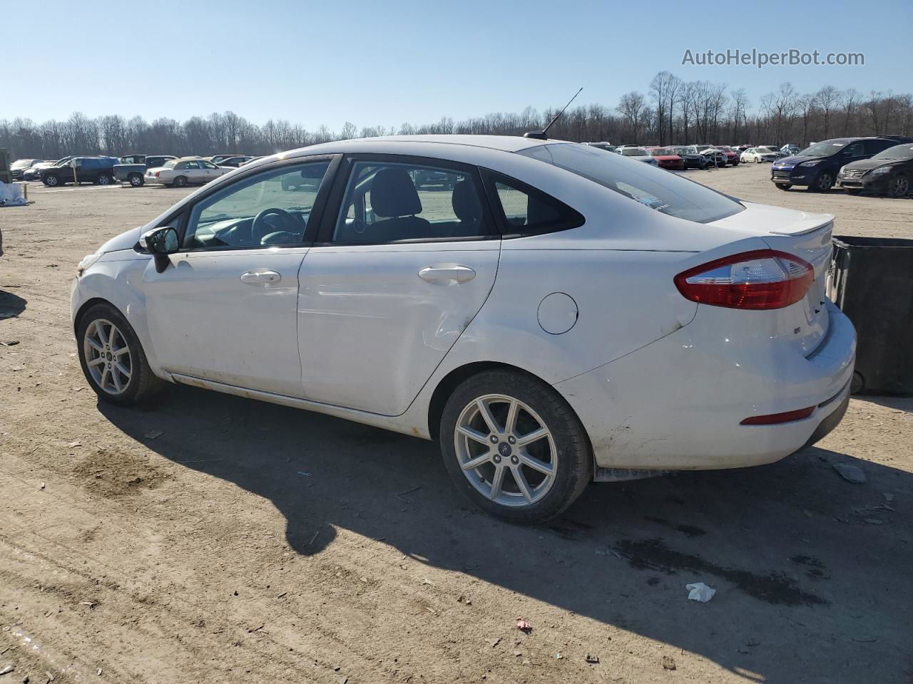 2015 Ford Fiesta Se White vin: 3FADP4BJ6FM208695