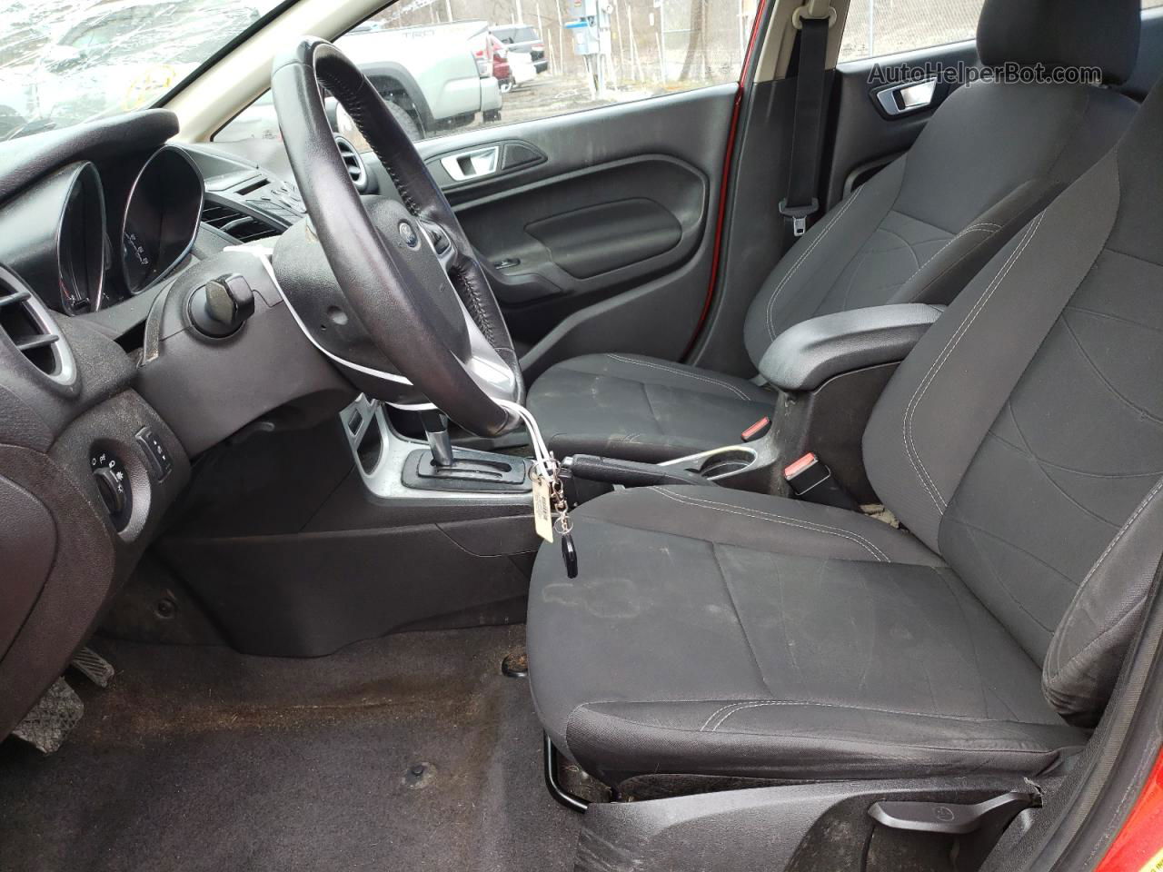 2015 Ford Fiesta Se Красный vin: 3FADP4BJ6FM218725