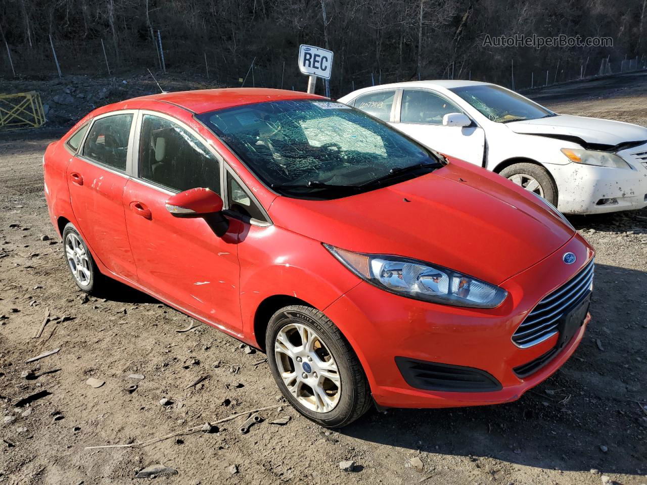 2015 Ford Fiesta Se Red vin: 3FADP4BJ6FM218725