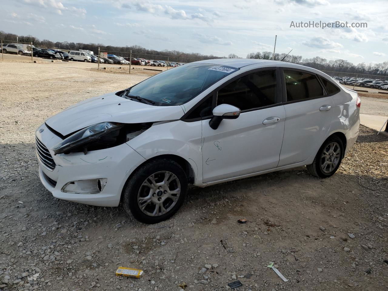 2016 Ford Fiesta Se Белый vin: 3FADP4BJ6GM100966