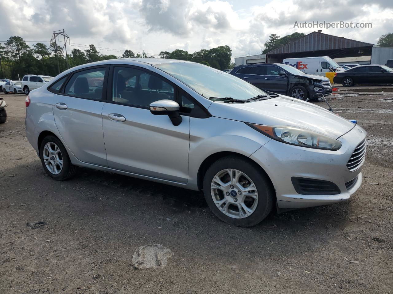 2016 Ford Fiesta Se Серебряный vin: 3FADP4BJ6GM111997