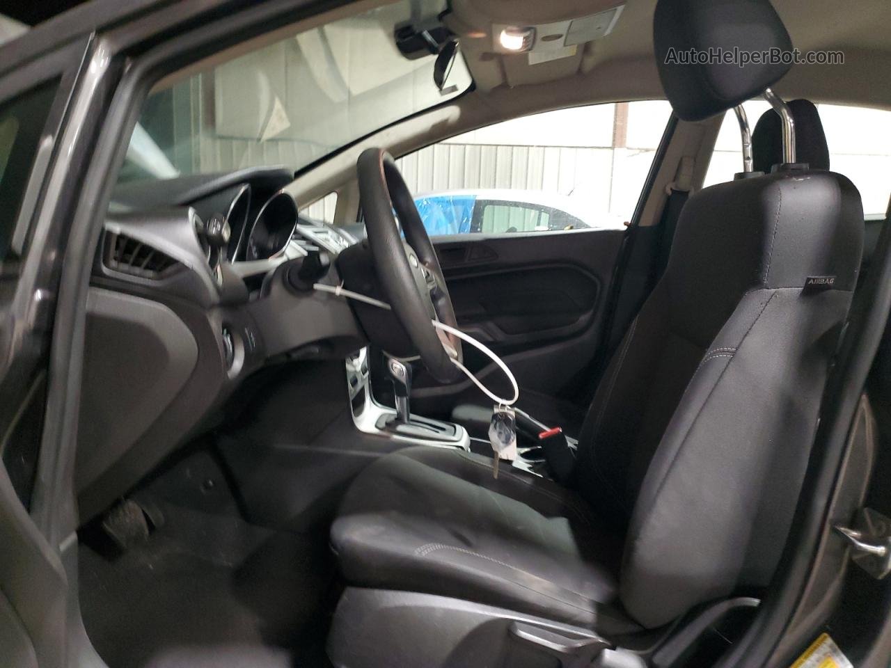 2017 Ford Fiesta Se Серый vin: 3FADP4BJ6HM158092