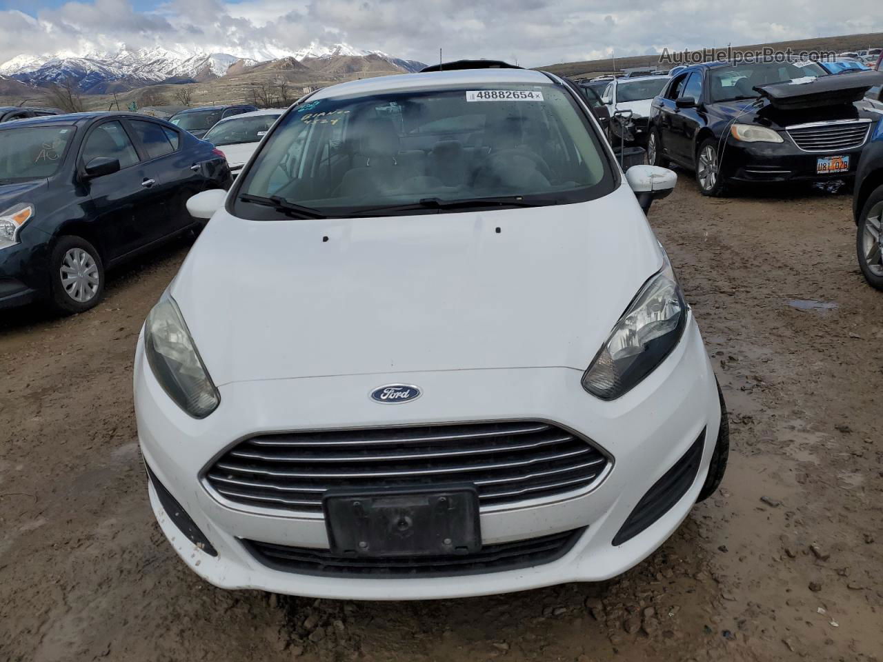 2017 Ford Fiesta Se Белый vin: 3FADP4BJ6HM164524