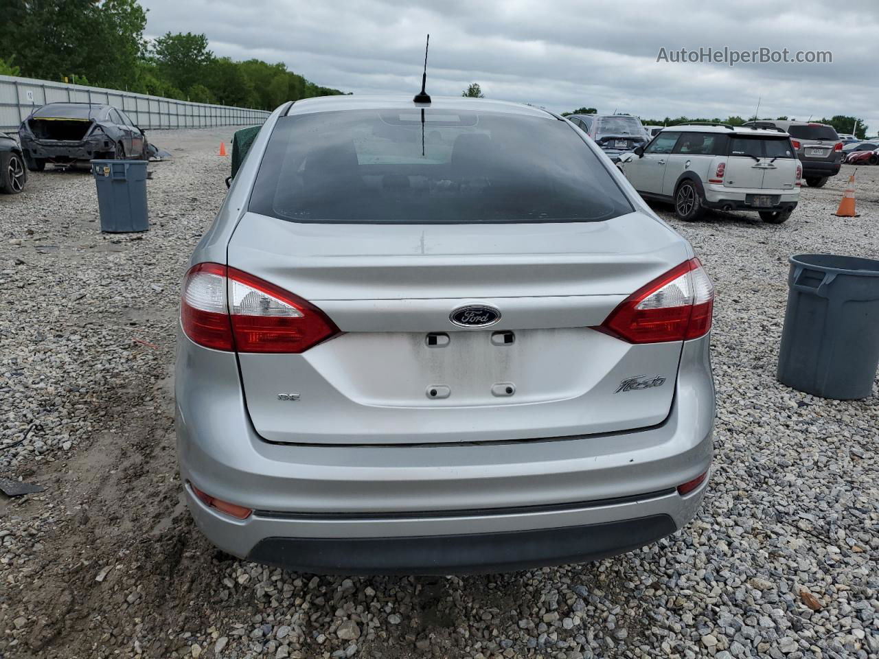 2017 Ford Fiesta Se Silver vin: 3FADP4BJ6HM171733