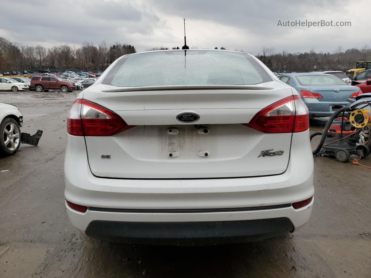 2019 Ford Fiesta Se White vin: 3FADP4BJ6KM103214