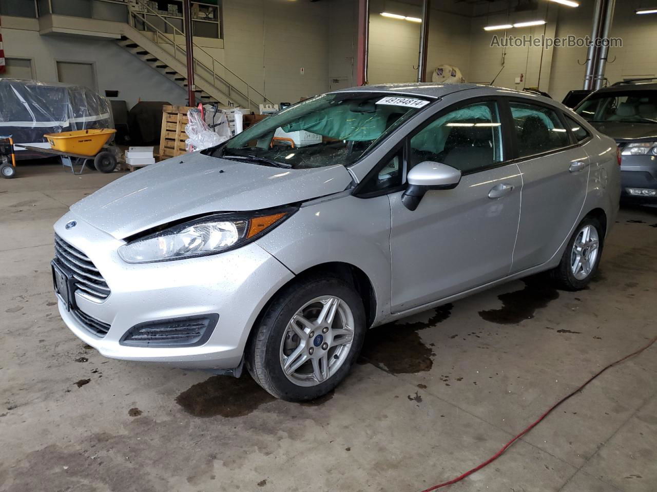 2019 Ford Fiesta Se Серебряный vin: 3FADP4BJ6KM116254