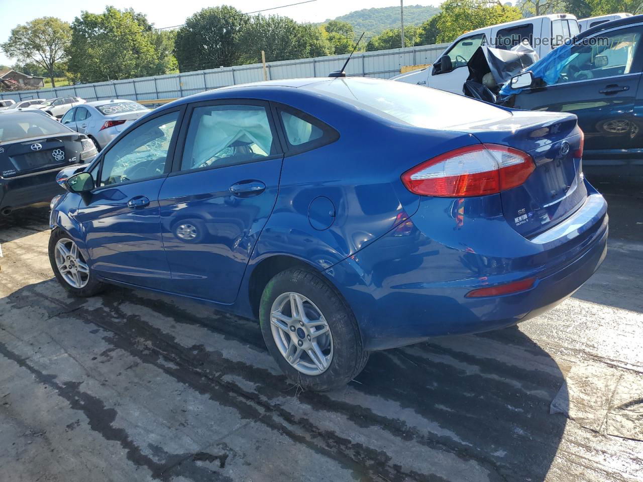 2019 Ford Fiesta Se Blue vin: 3FADP4BJ6KM126475