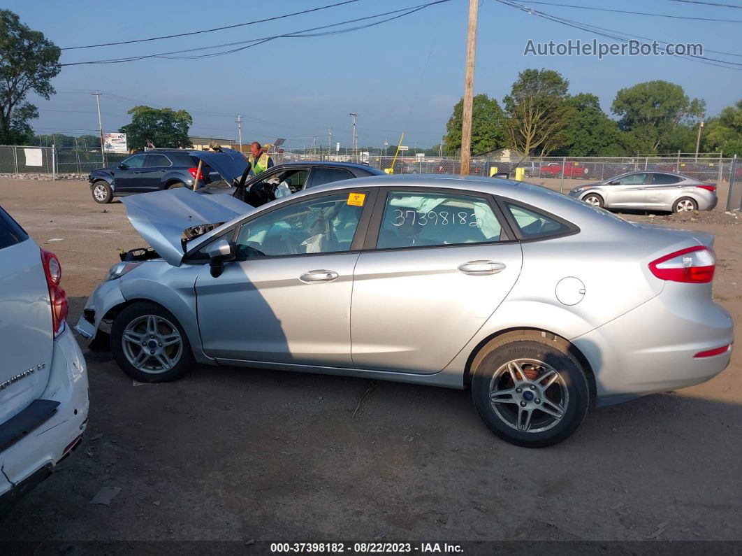 2019 Ford Fiesta Se Silver vin: 3FADP4BJ6KM165244