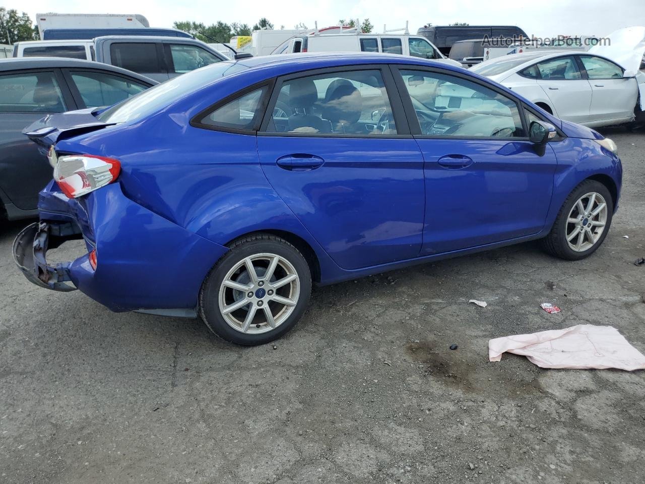 2015 Ford Fiesta Se Синий vin: 3FADP4BJ7FM189428