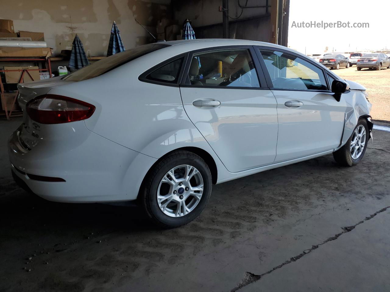 2016 Ford Fiesta Se Белый vin: 3FADP4BJ7GM157144