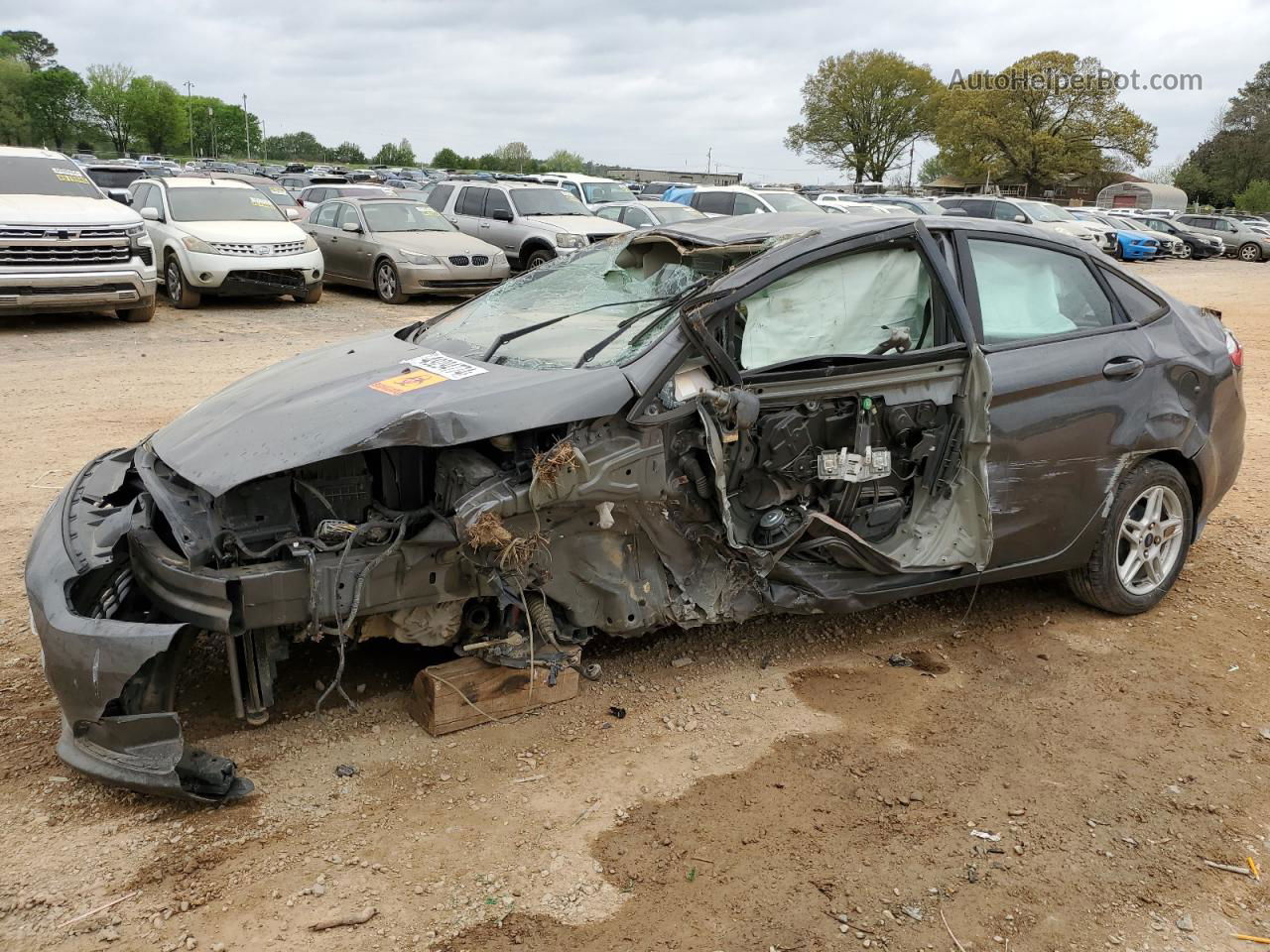 2019 Ford Fiesta Se Gray vin: 3FADP4BJ7KM110012