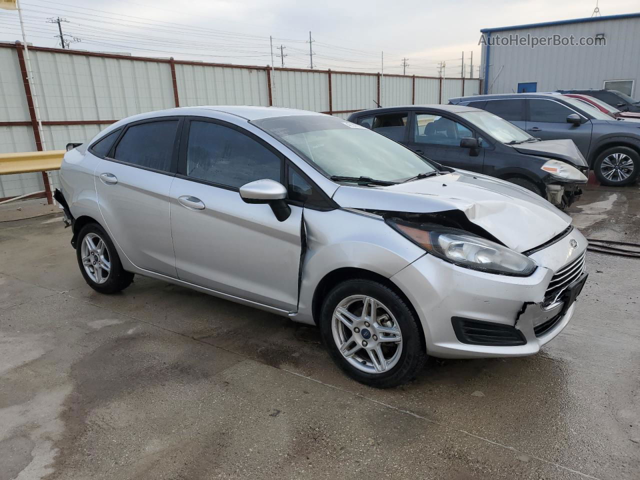 2019 Ford Fiesta Se Серебряный vin: 3FADP4BJ7KM118031