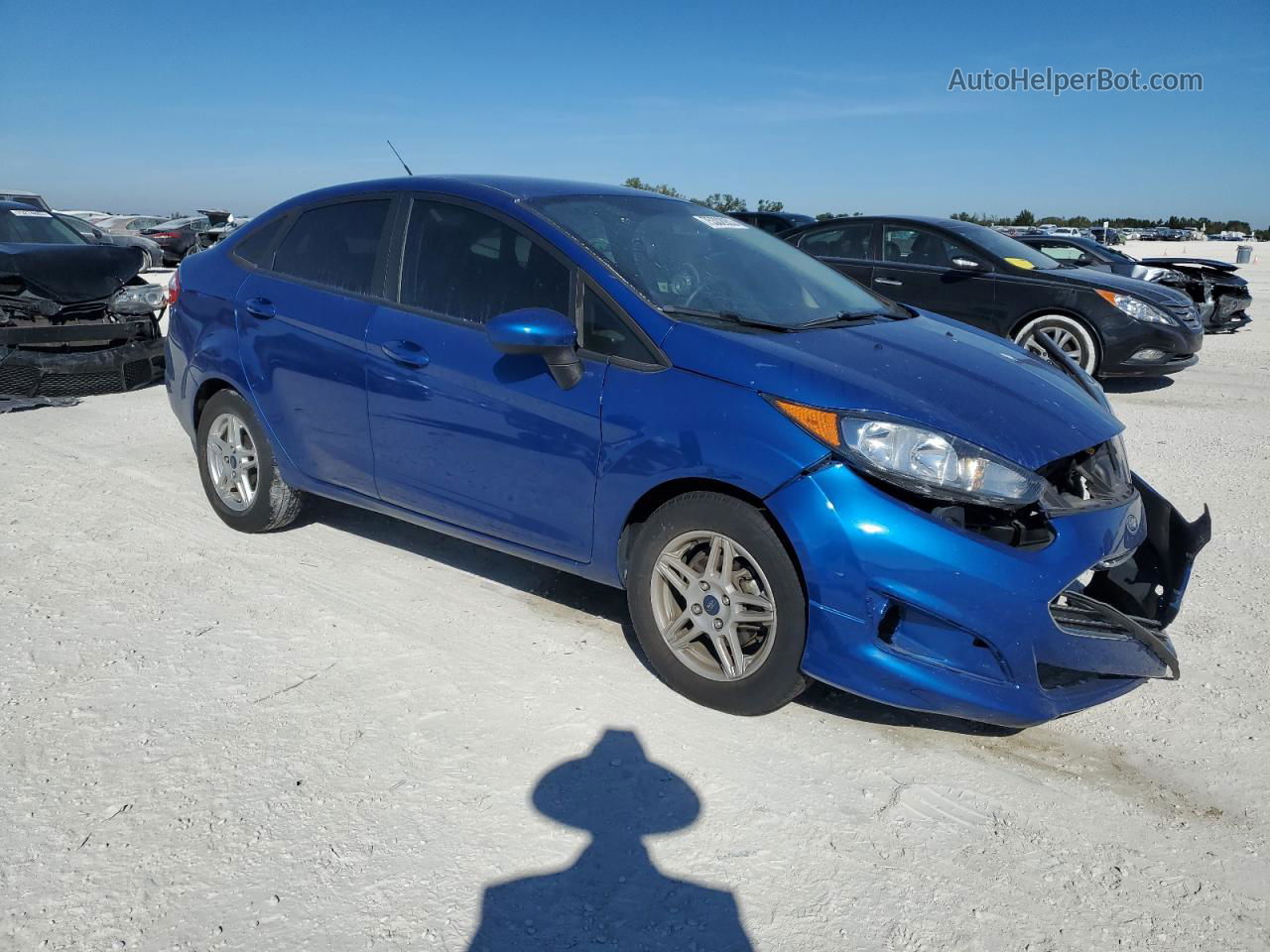 2019 Ford Fiesta Se Blue vin: 3FADP4BJ7KM125870