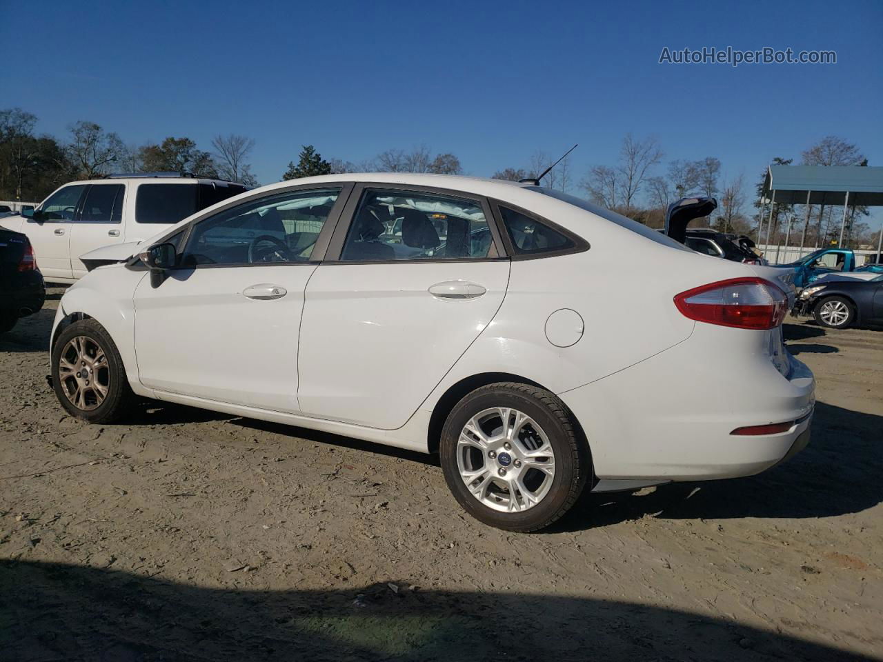 2015 Ford Fiesta Se White vin: 3FADP4BJ8FM166742