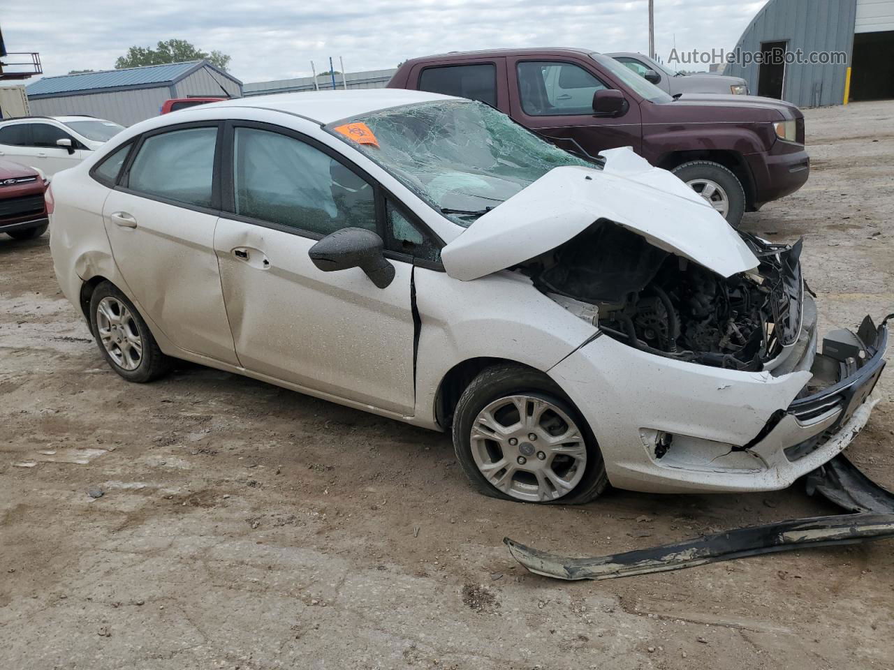 2015 Ford Fiesta Se White vin: 3FADP4BJ8FM178387