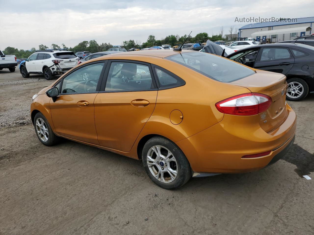 2016 Ford Fiesta Se Gold vin: 3FADP4BJ8GM138442