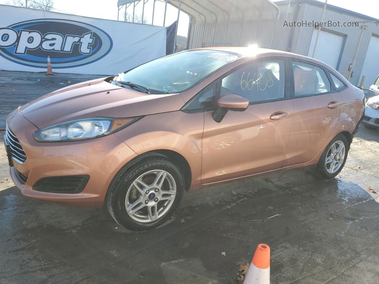 2017 Ford Fiesta Se Оранжевый vin: 3FADP4BJ8HM135879