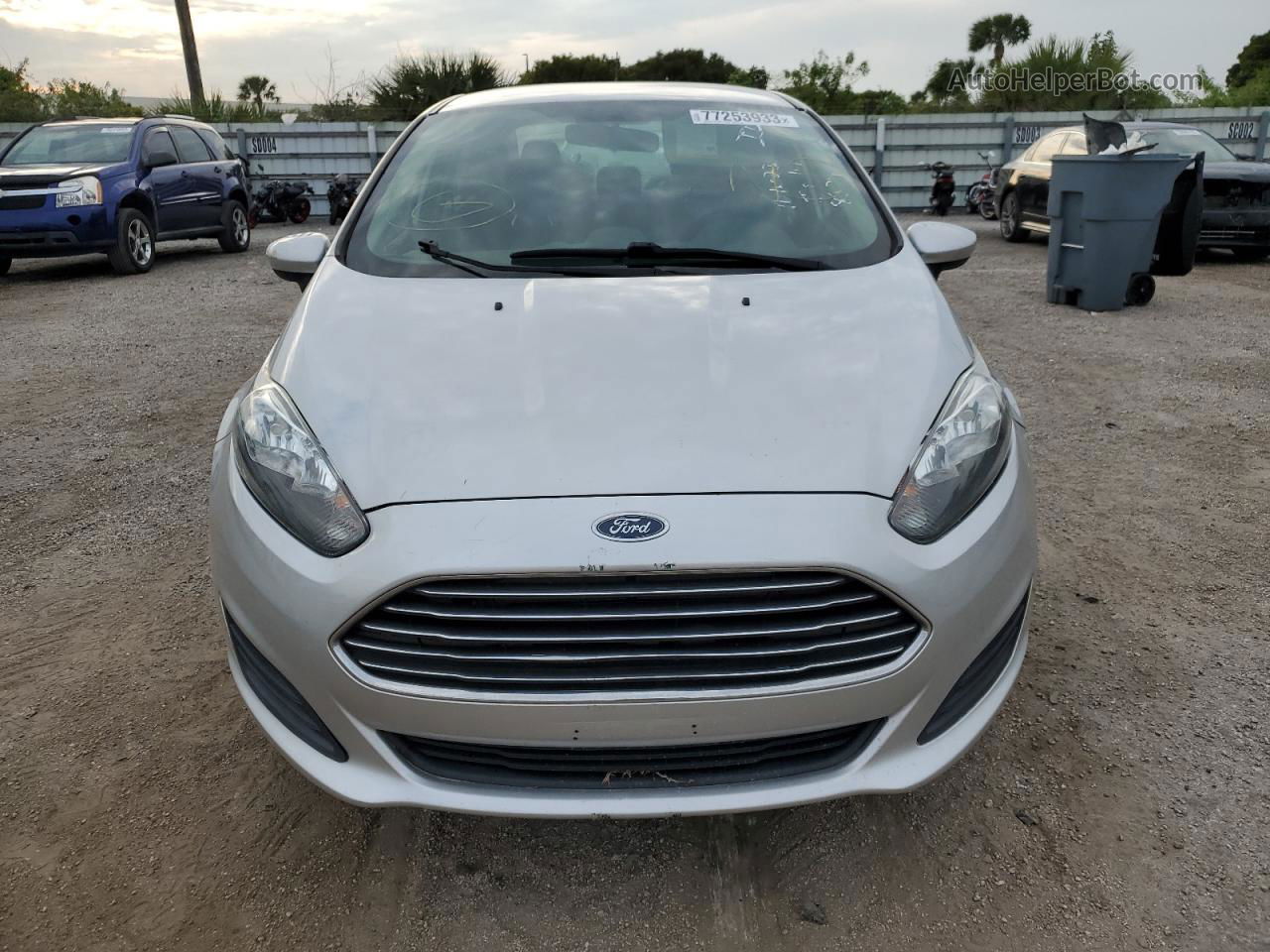 2019 Ford Fiesta Se Серый vin: 3FADP4BJ8KM108804