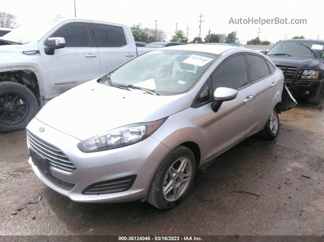 2019 Ford Fiesta Se Серебряный vin: 3FADP4BJ8KM116739