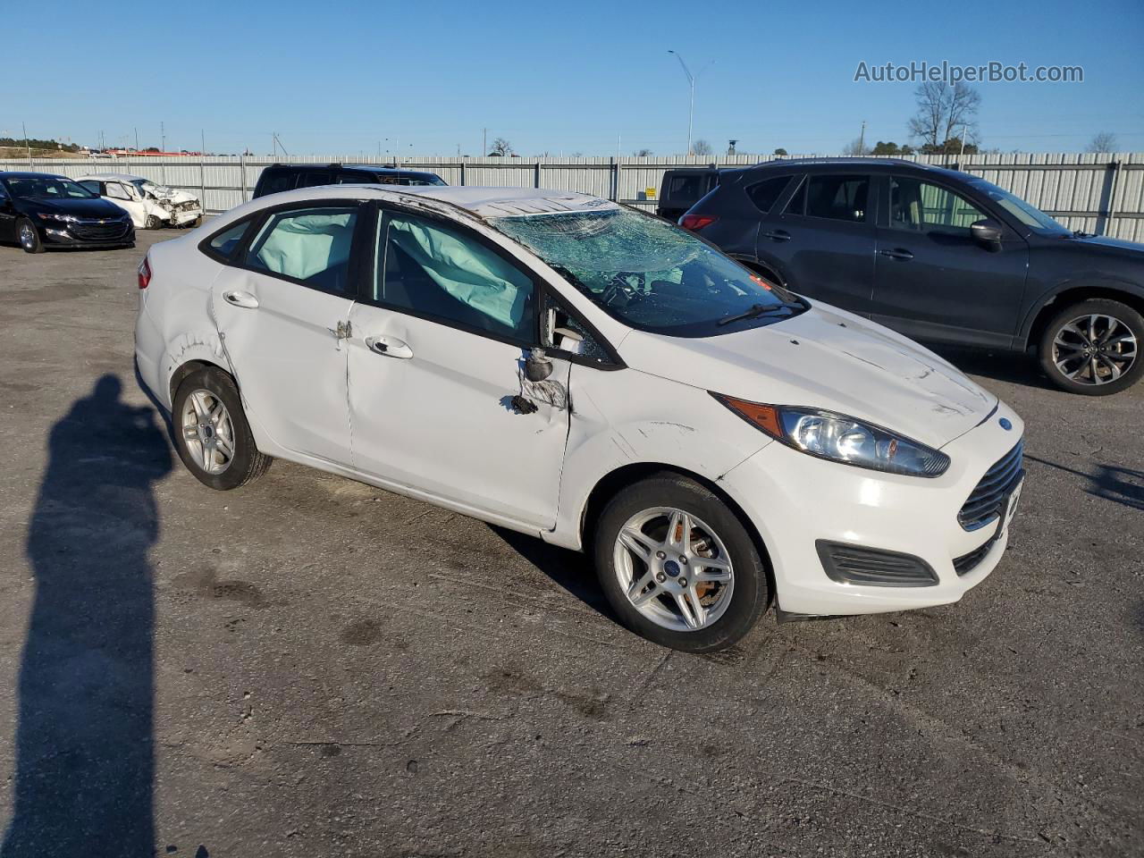 2019 Ford Fiesta Se White vin: 3FADP4BJ8KM119219