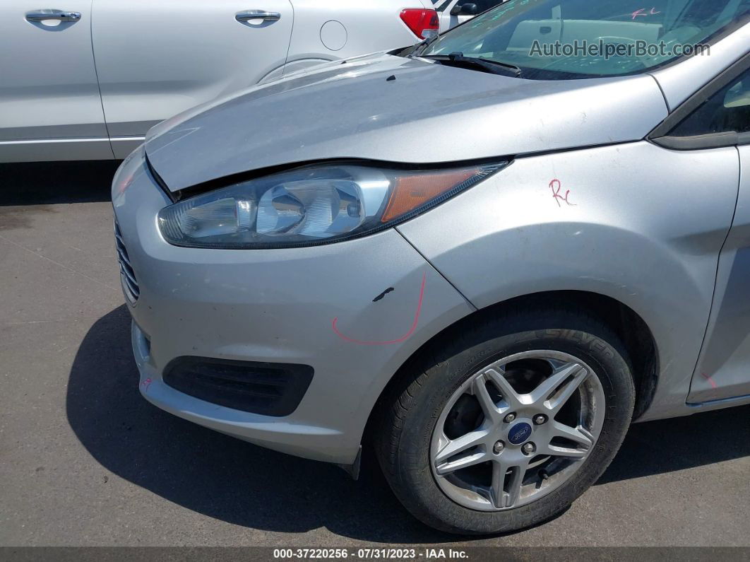 2019 Ford Fiesta Se Silver vin: 3FADP4BJ8KM141396