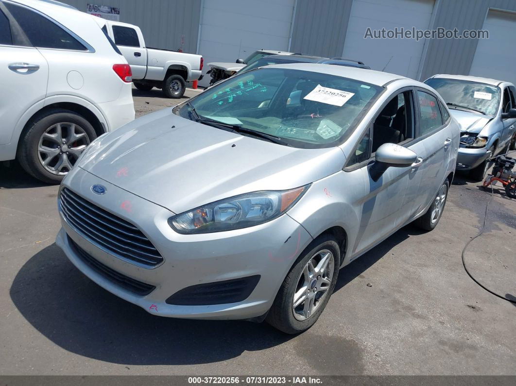 2019 Ford Fiesta Se Silver vin: 3FADP4BJ8KM141396