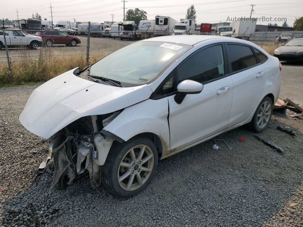 2019 Ford Fiesta Se White vin: 3FADP4BJ8KM143908