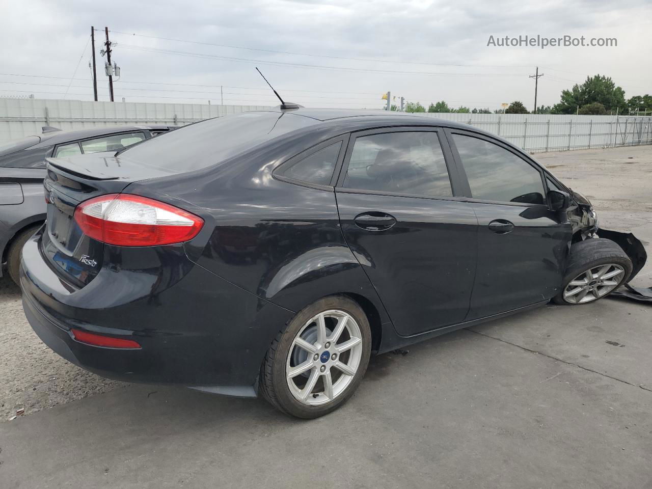 2019 Ford Fiesta Se Черный vin: 3FADP4BJ8KM148820