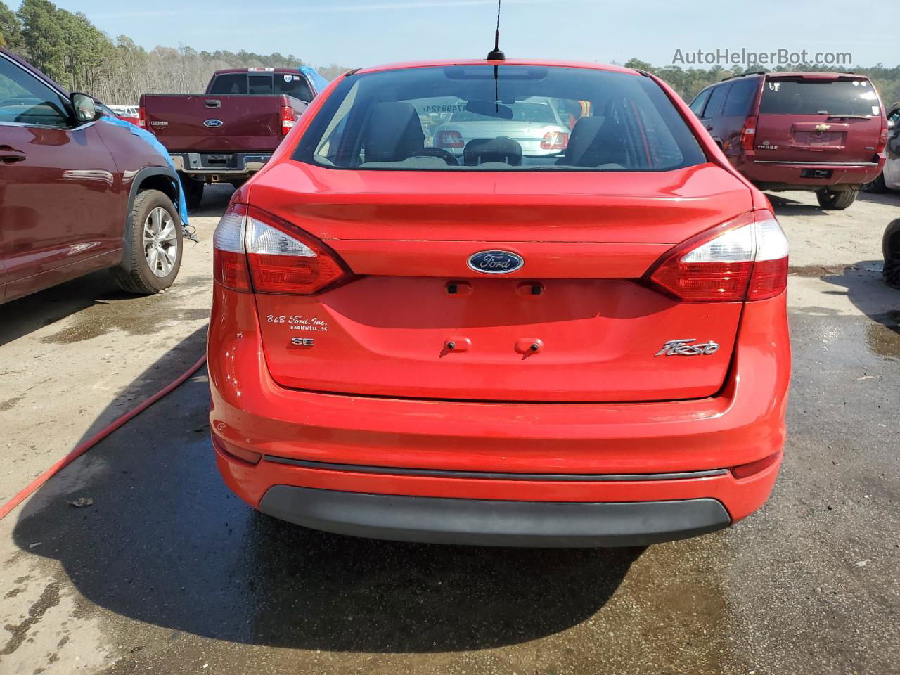 2015 Ford Fiesta Se Red vin: 3FADP4BJ9FM157466