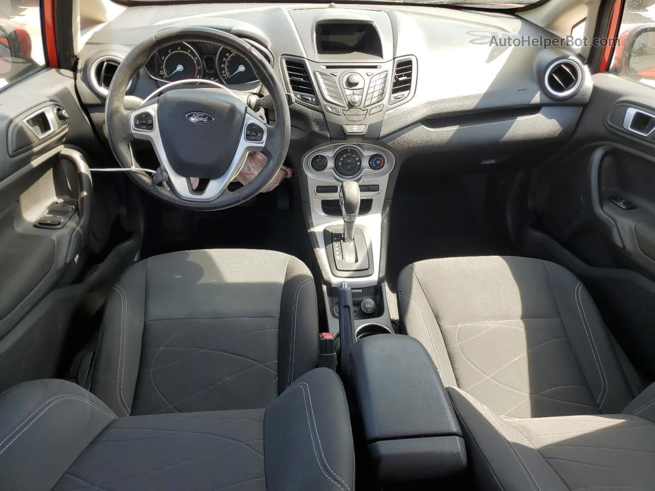 2015 Ford Fiesta Se Red vin: 3FADP4BJ9FM157466