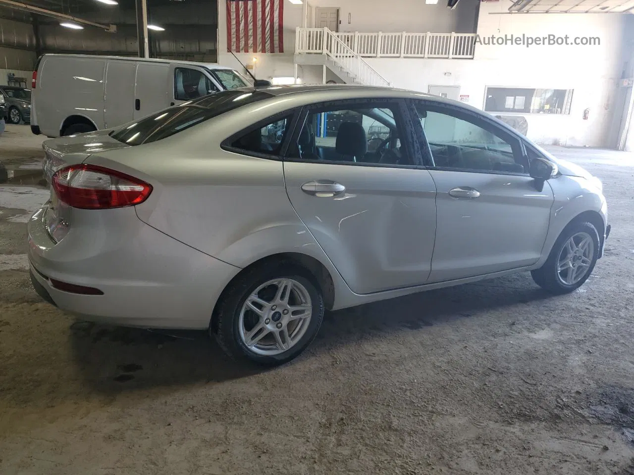 2019 Ford Fiesta Se Silver vin: 3FADP4BJ9KM159227