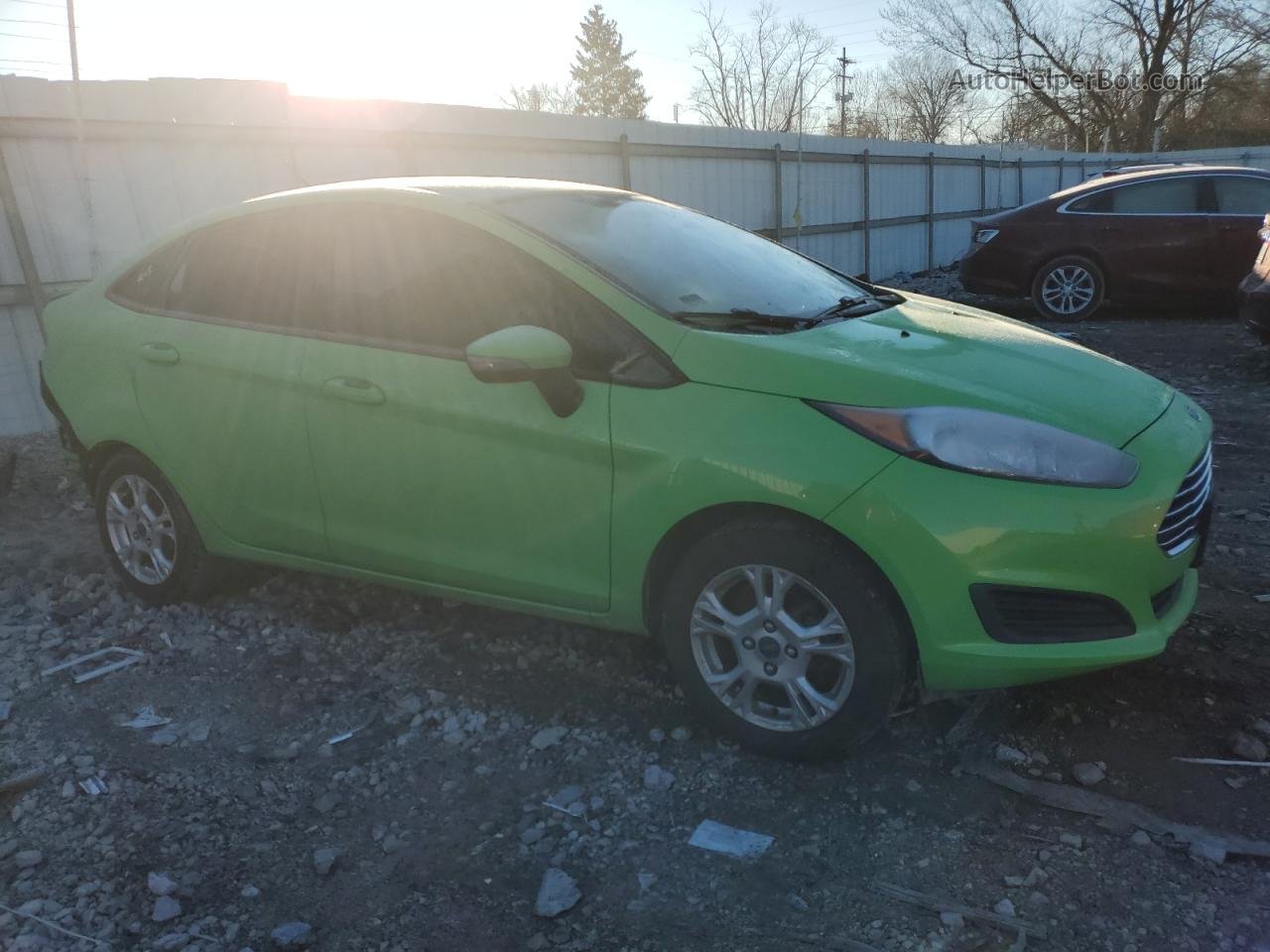 2015 Ford Fiesta Se Green vin: 3FADP4BJXFM107627