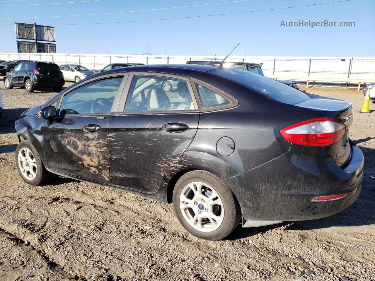 2015 Ford Fiesta Se Черный vin: 3FADP4BJXFM140790