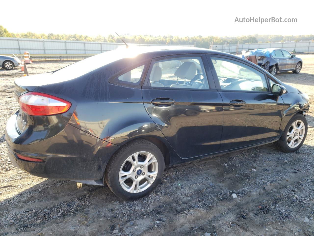 2015 Ford Fiesta Se Черный vin: 3FADP4BJXFM140790