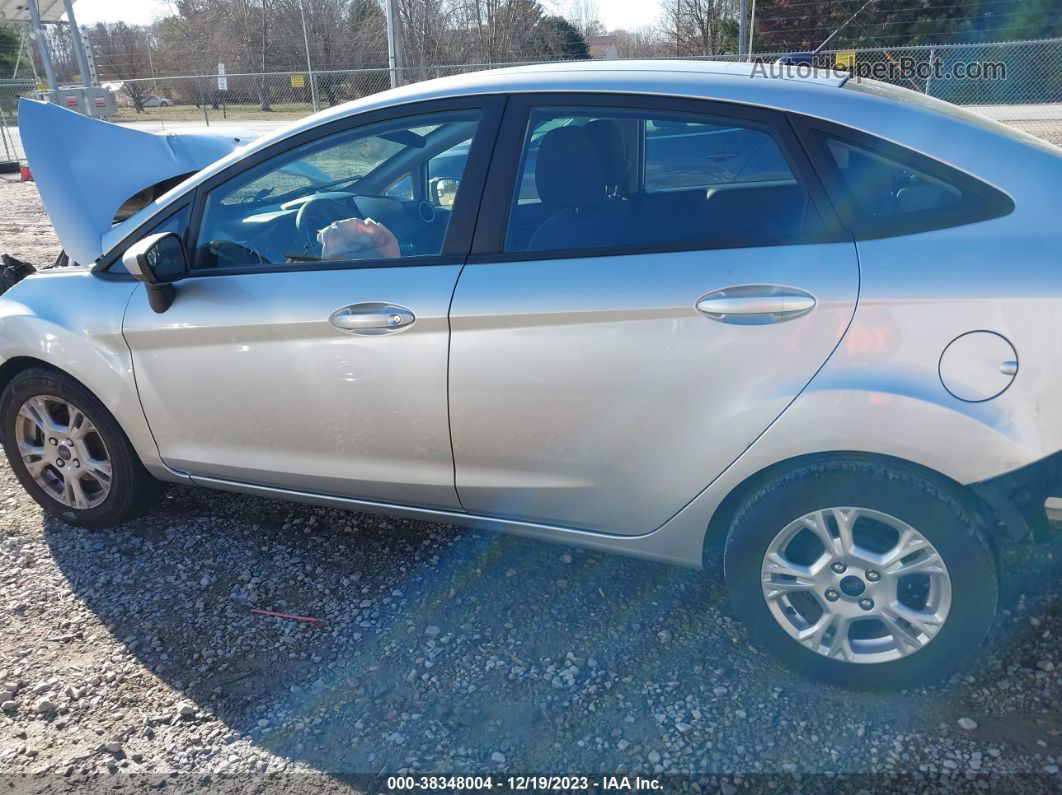 2019 Ford Fiesta Se Silver vin: 3FADP4BJXKM105984