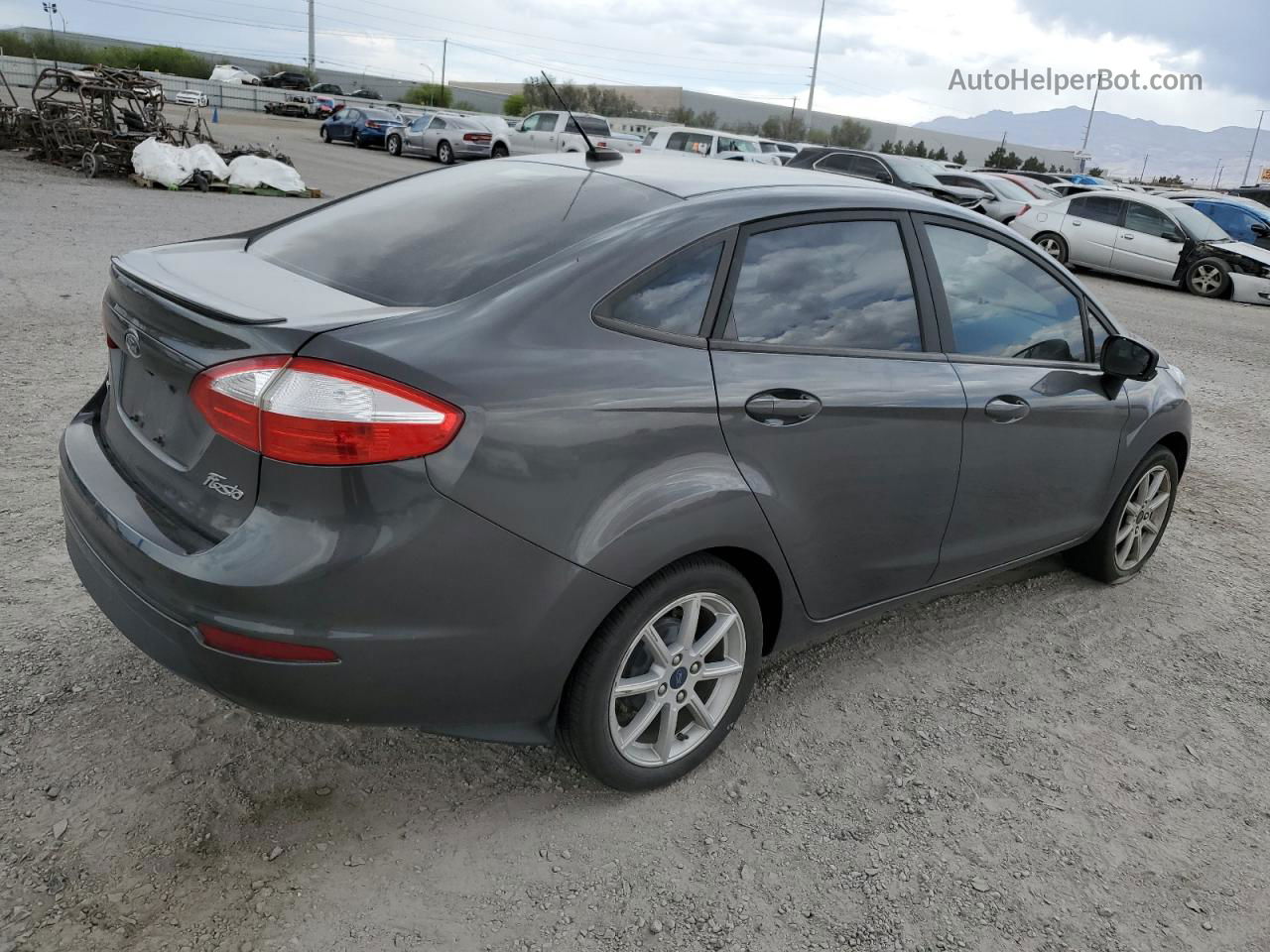 2019 Ford Fiesta Se Gray vin: 3FADP4BJXKM127628