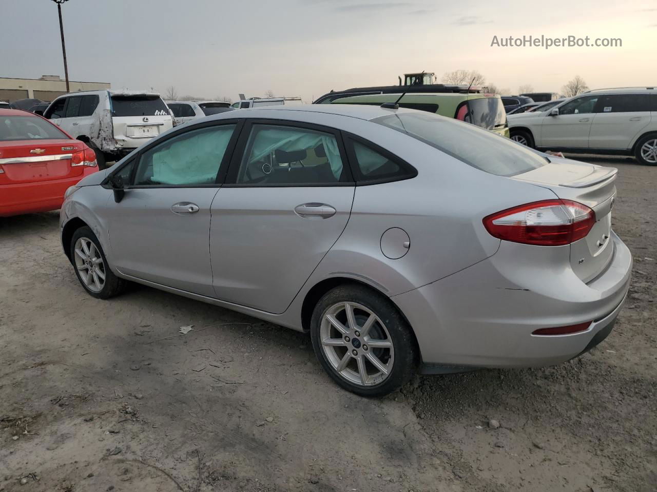 2019 Ford Fiesta Se Silver vin: 3FADP4BJXKM149600