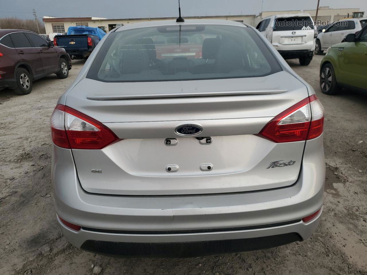 2019 Ford Fiesta Se Silver vin: 3FADP4BJXKM149600