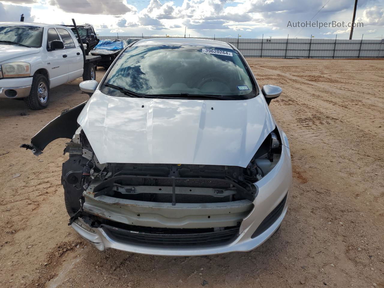 2019 Ford Fiesta Se Silver vin: 3FADP4BJXKM163139