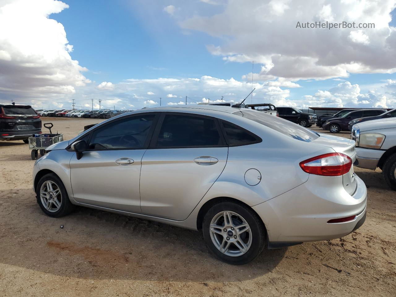 2019 Ford Fiesta Se Silver vin: 3FADP4BJXKM163139