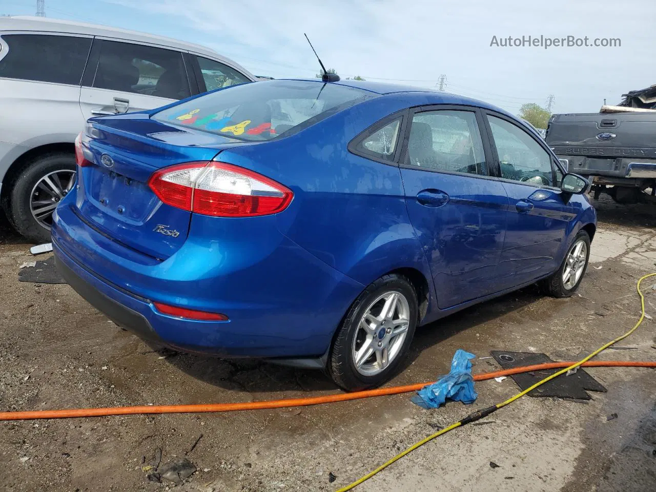 2019 Ford Fiesta Se Blue vin: 3FADP4BJXKM165179