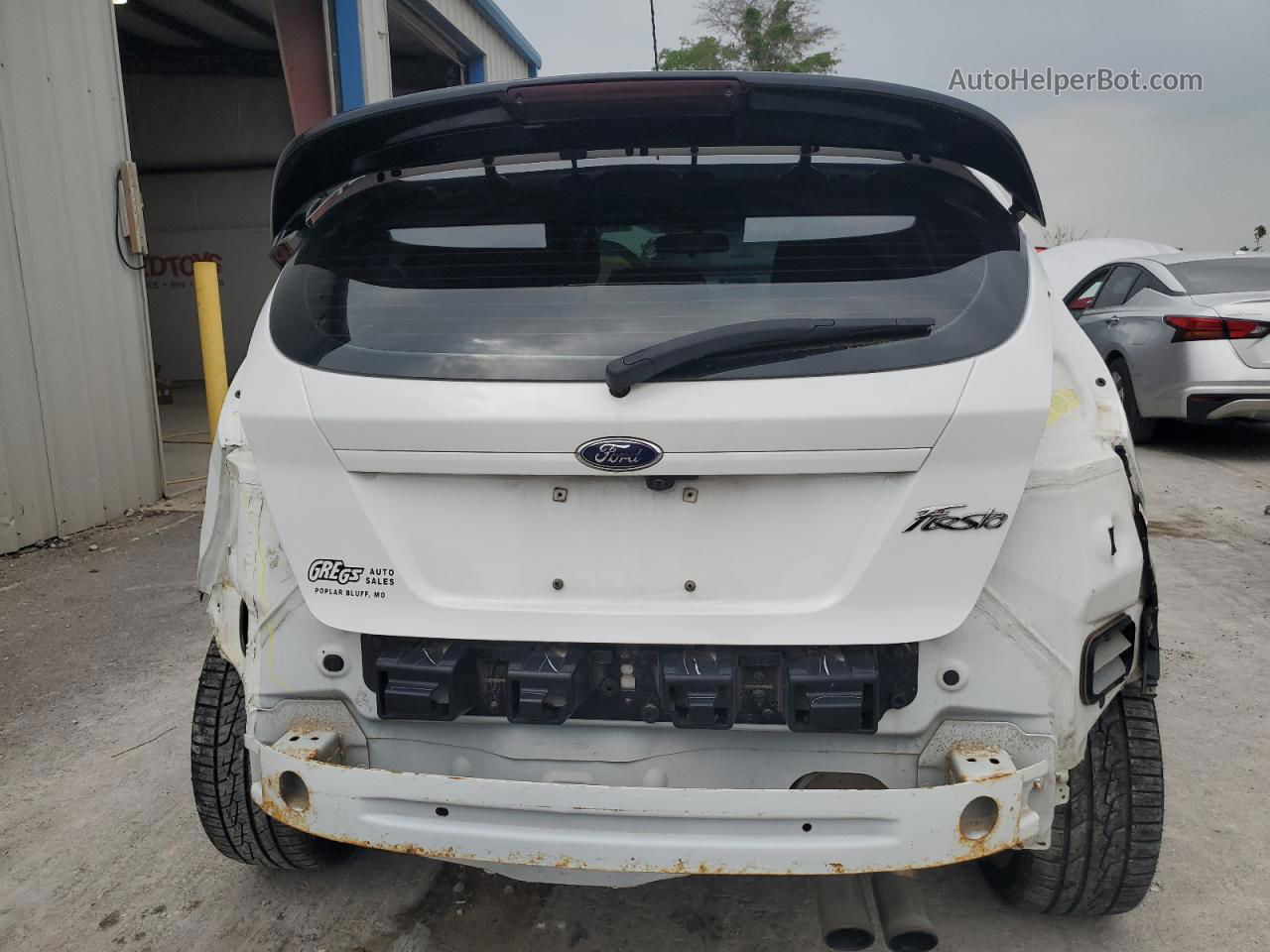 2019 Ford Fiesta St White vin: 3FADP4DJ2KM156635