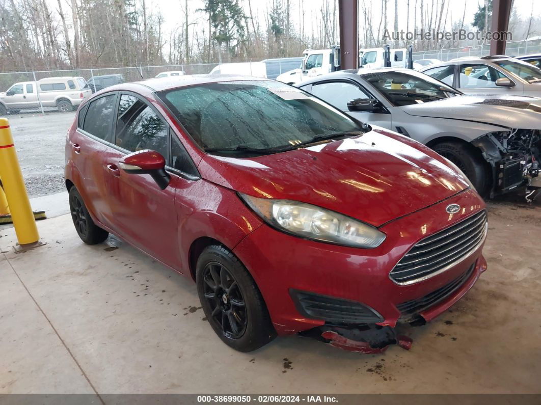 2015 Ford Fiesta Se Красный vin: 3FADP4EE9FM167459